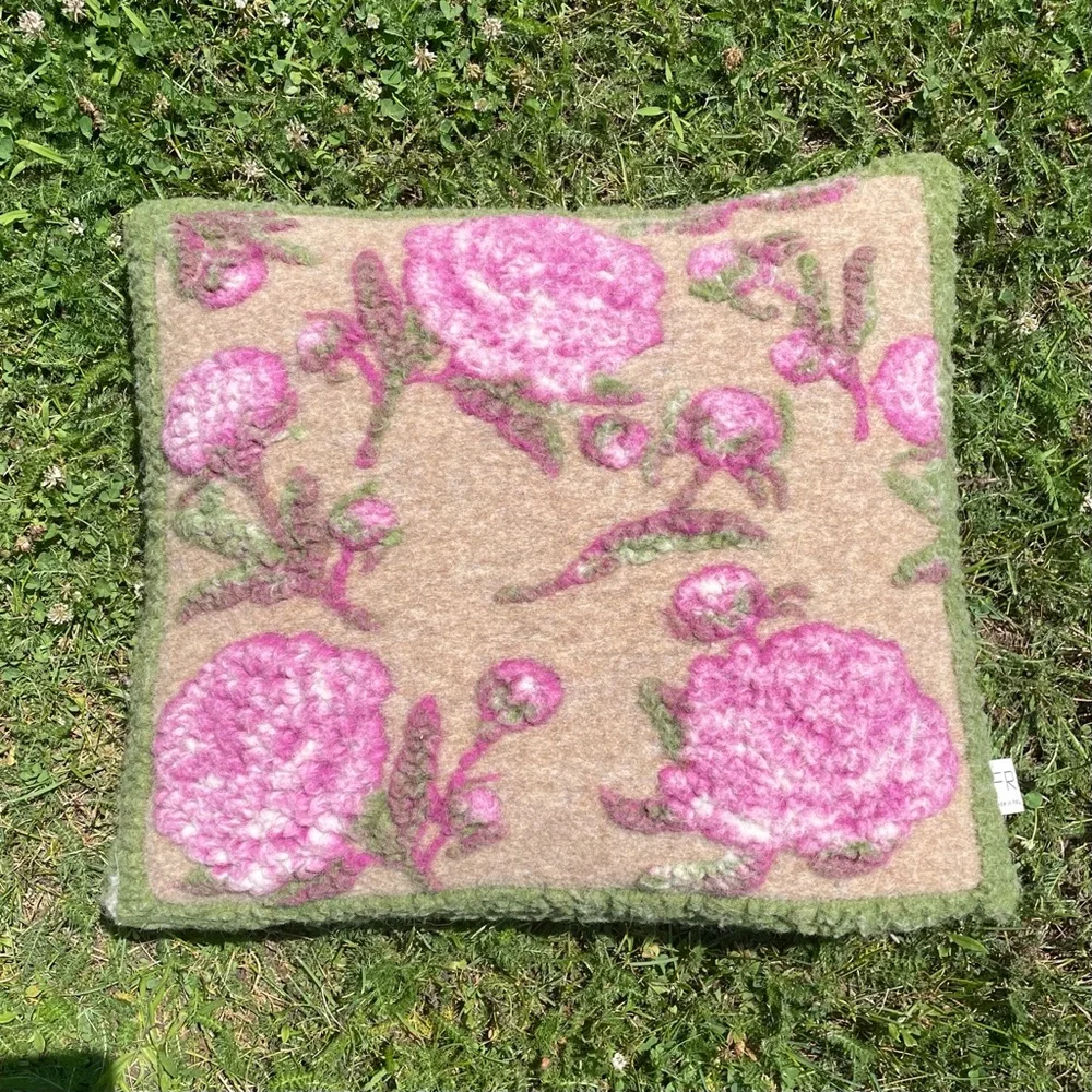 FRATI Italian Home Collection Set of 2 Boiled Wool Pillow Floral Design